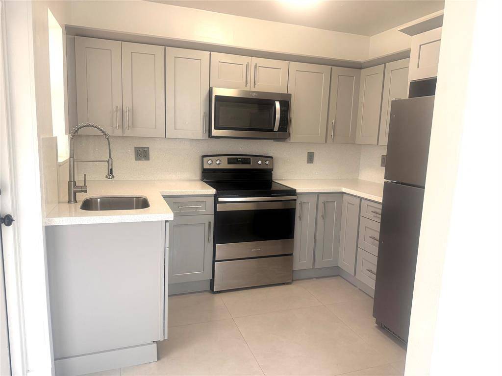 Miami, FL 33144,501 SW 67th Ave