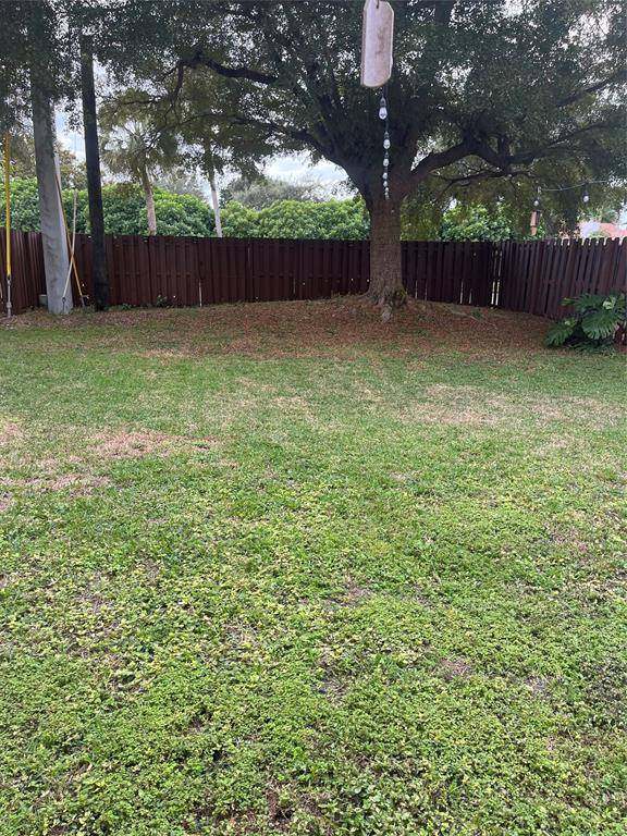 Sunrise, FL 33326,581 Lakeside Cir