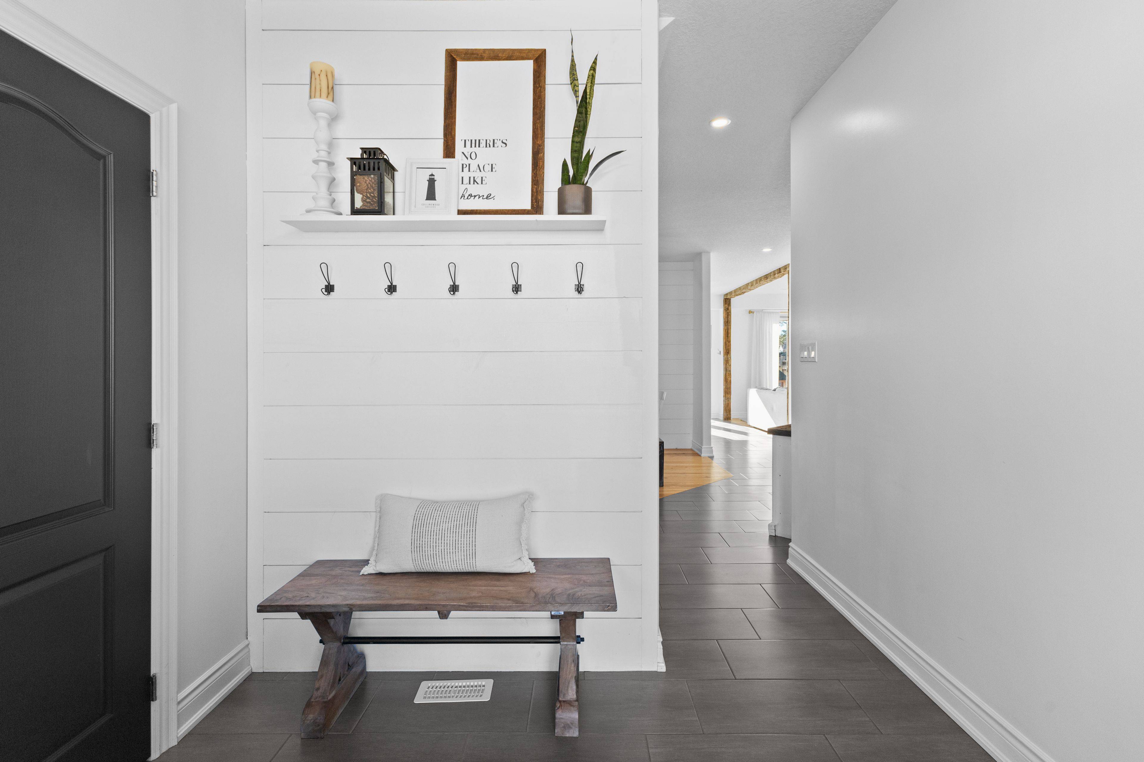 Collingwood, ON L9Y 0Y8,77 Lockerbie CRES