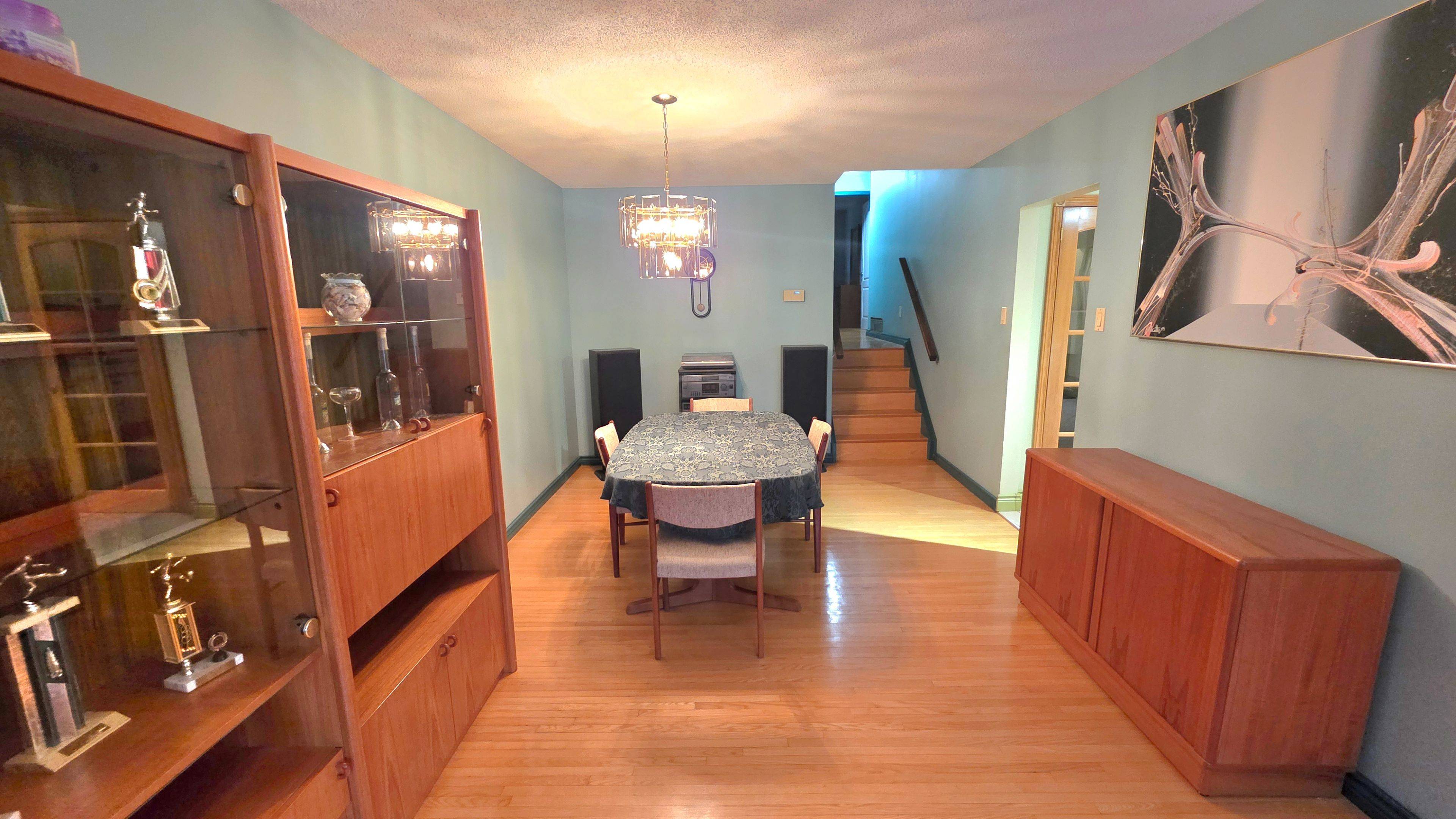 Brampton, ON L6T 1M8,23 Brookdale CRES