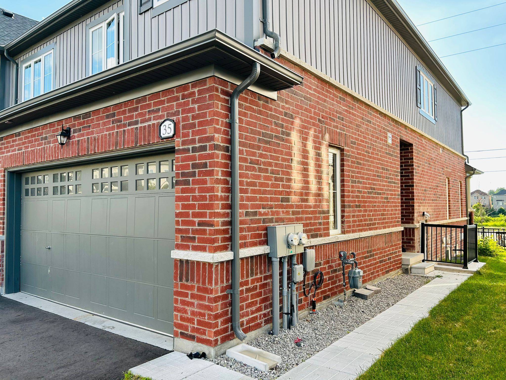 Brampton, ON L7A 5K2,35 Brixham Lane N/A