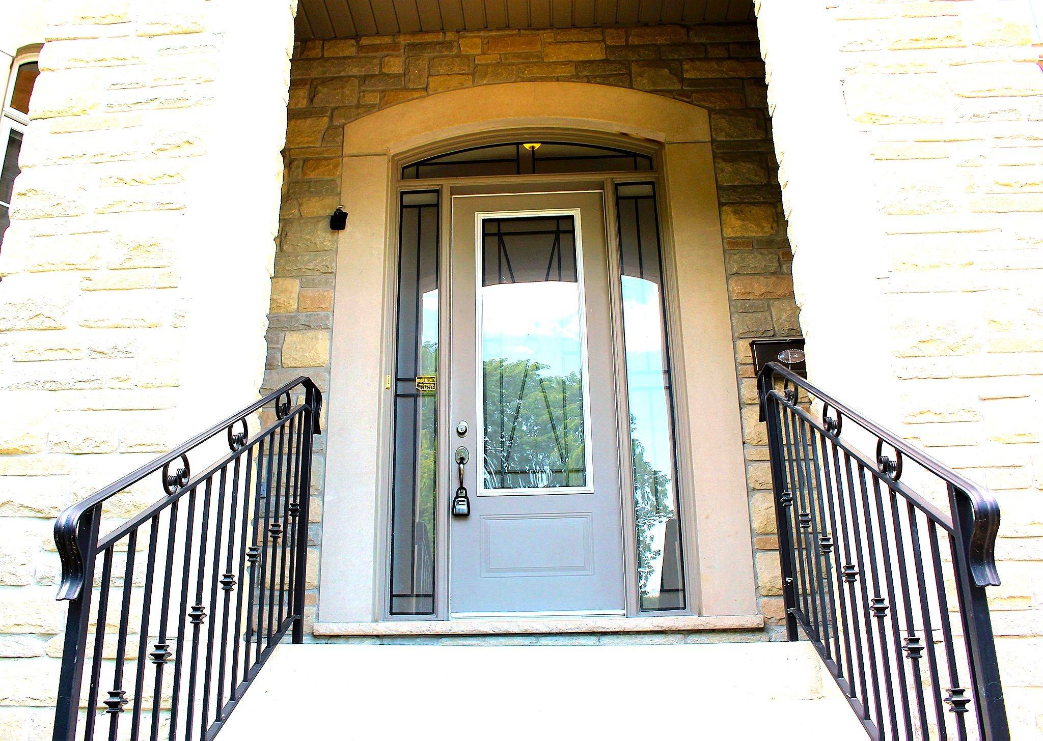 Mississauga, ON L5H 1X4,1275 Saginaw CRES N