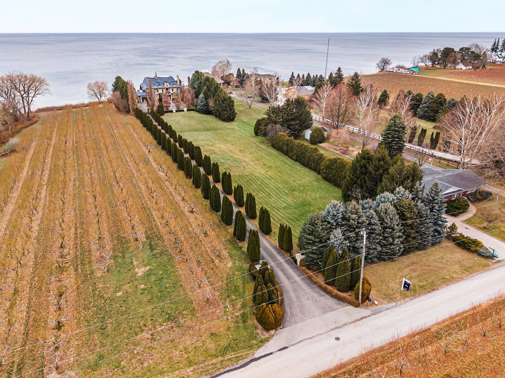 Lincoln, ON L3J 1R1,5545 Blezard DR