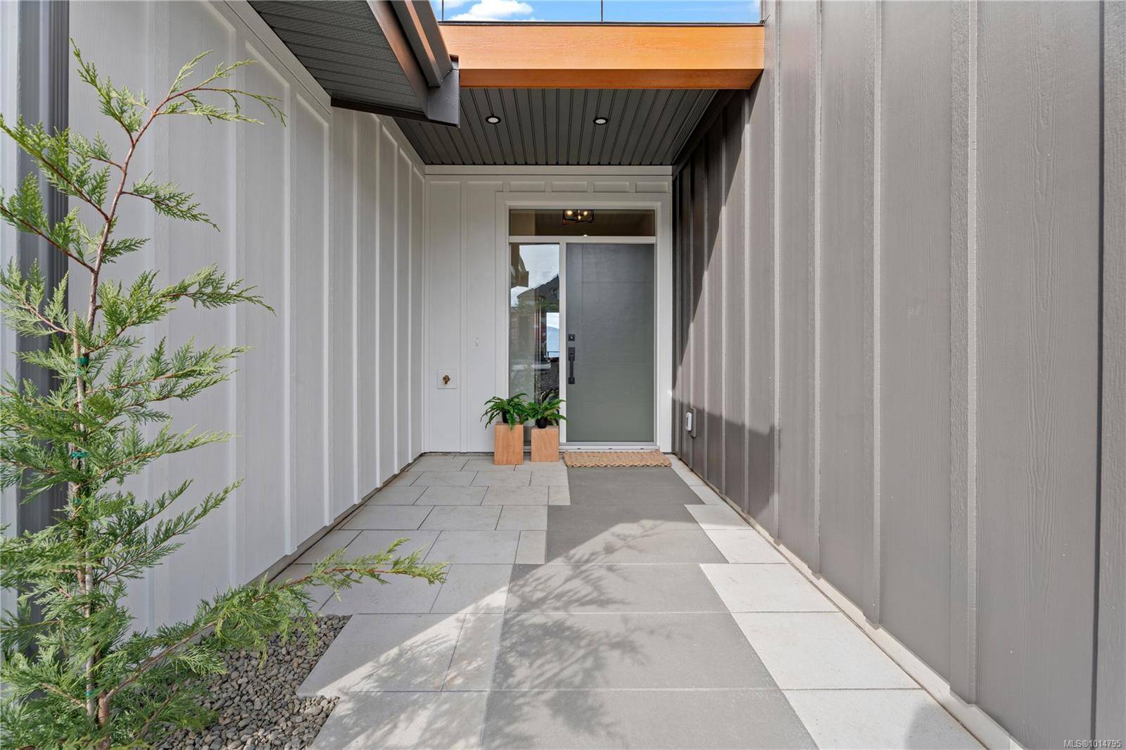 Duncan, BC V9L 0G1,3116 Woodrush Dr #113