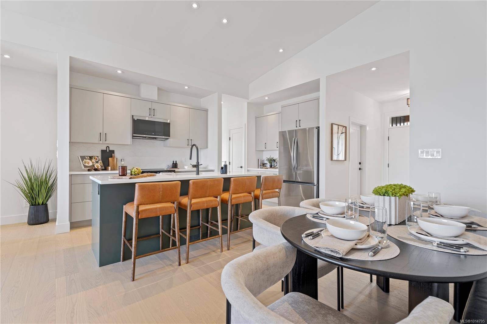 Duncan, BC V9L 0G1,3116 Woodrush Dr #113