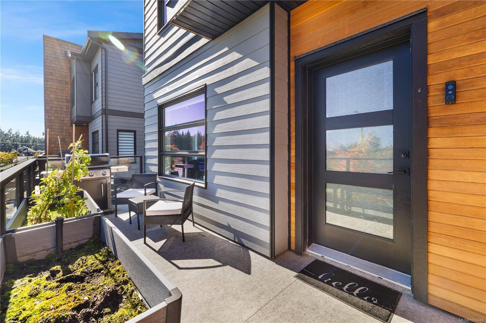 Campbell River, BC V9H 0E5,3016 Alder St S #7