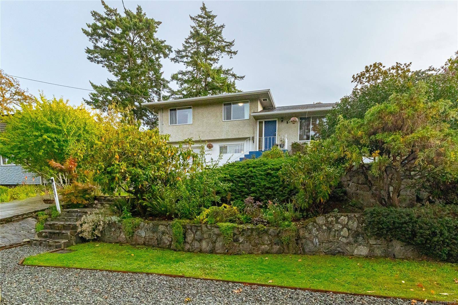 Saanich, BC V8Z 5A3,3837 Wilkinson Rd