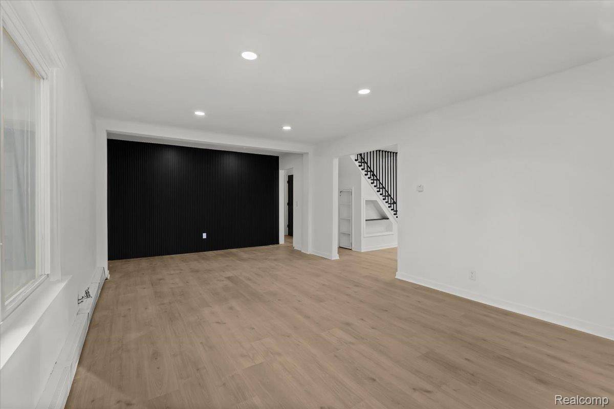 Southfield, MI 48075,20960 Westhampton AVE