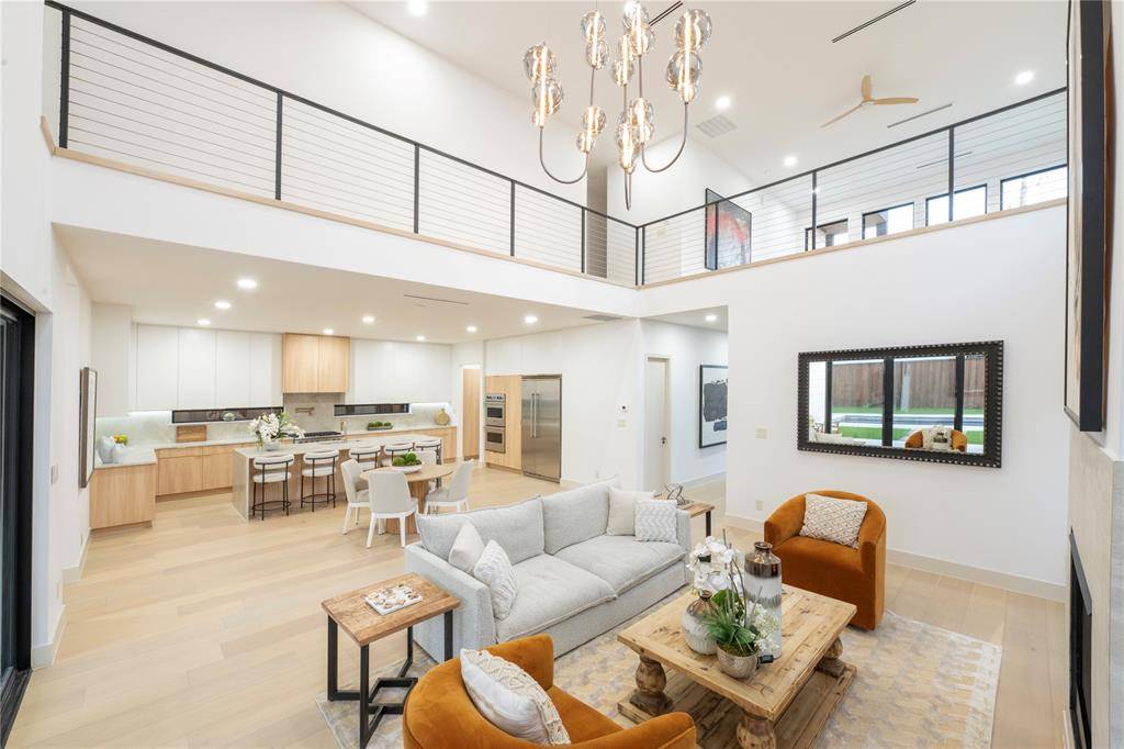 Dallas, TX 75229,4435 Merrell Road