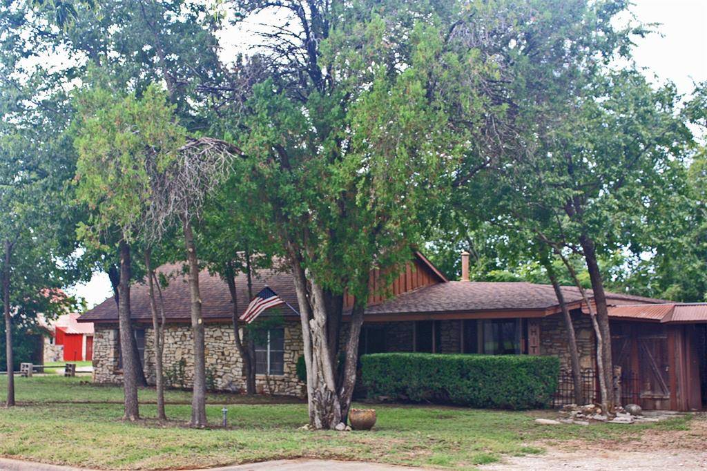 Glen Rose, TX 76043,305 Bryan Street