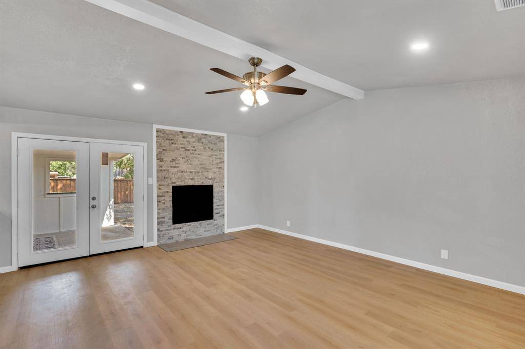 Benbrook, TX 76126,112 Lochness Lane