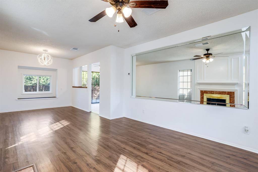 Arlington, TX 76014,1605 Beach Lane