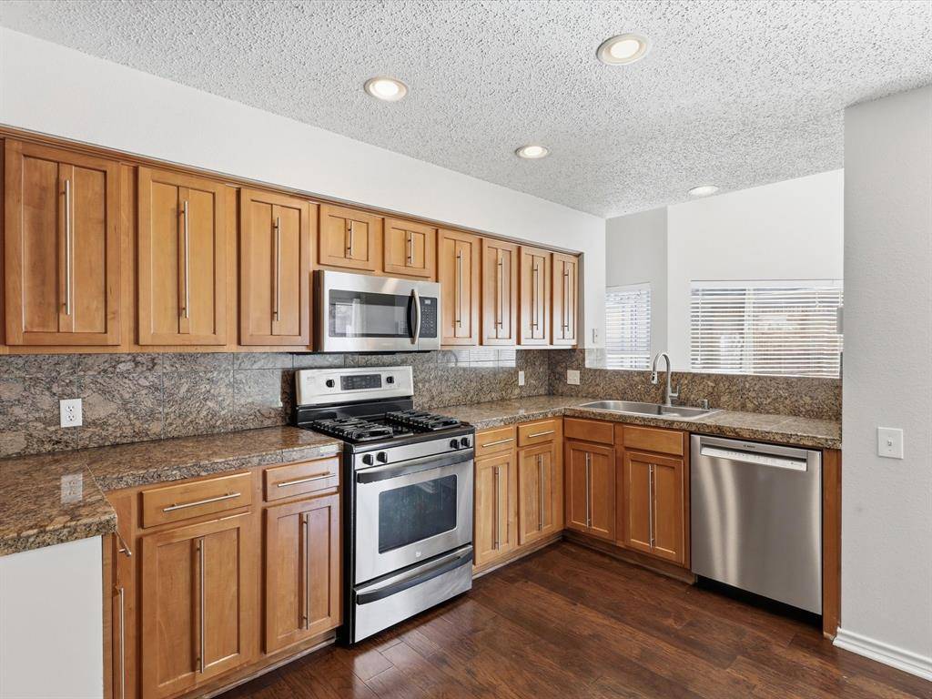 Irving, TX 75063,404 Sheridan Trail