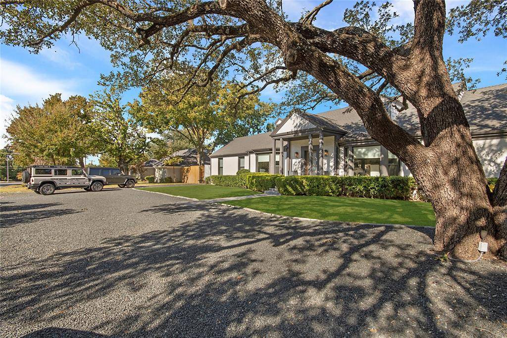 Dallas, TX 75254,7327 Spring Valley Road