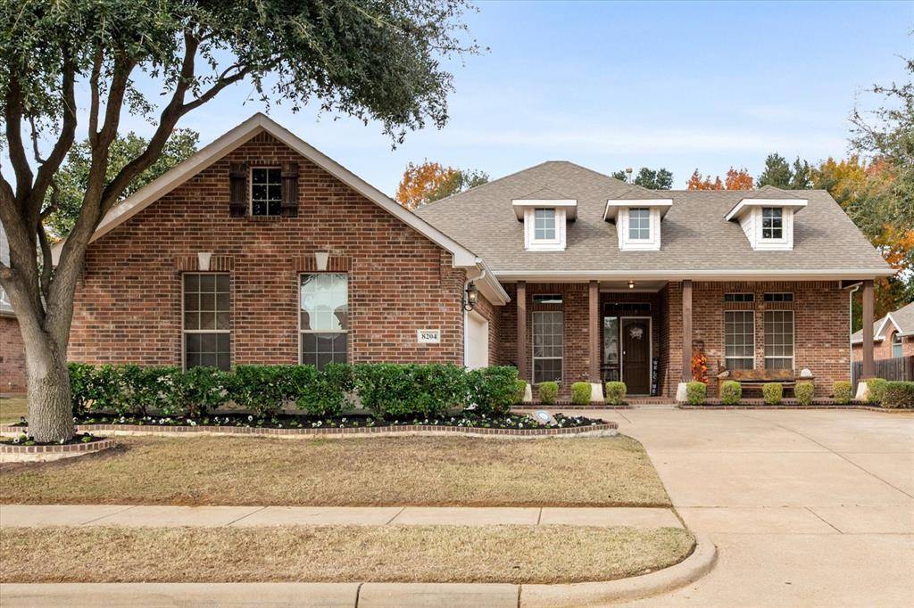 Arlington, TX 76001,8204 Summerleaf Drive