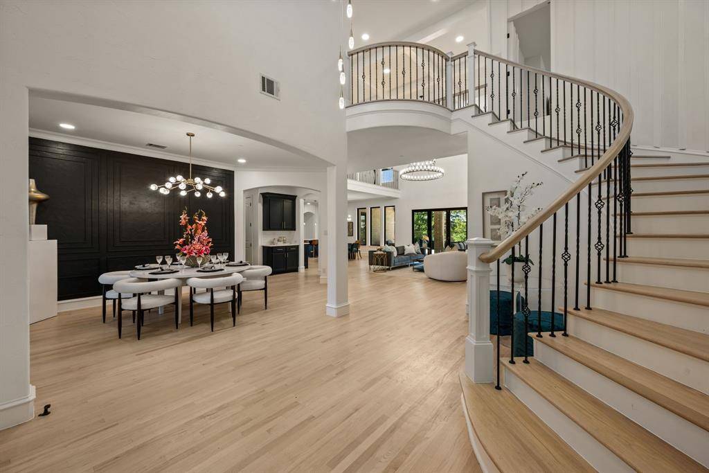 Southlake, TX 76092,320 W Highland Street