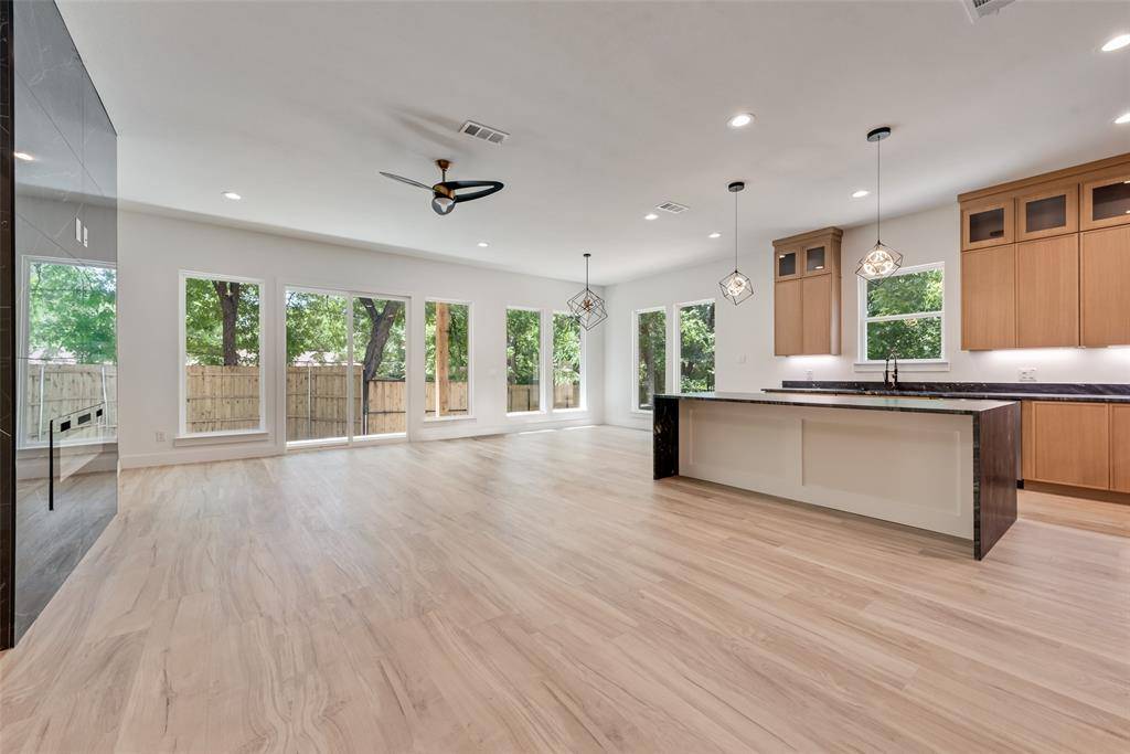 Dallas, TX 75224,1318 Nokomis Avenue