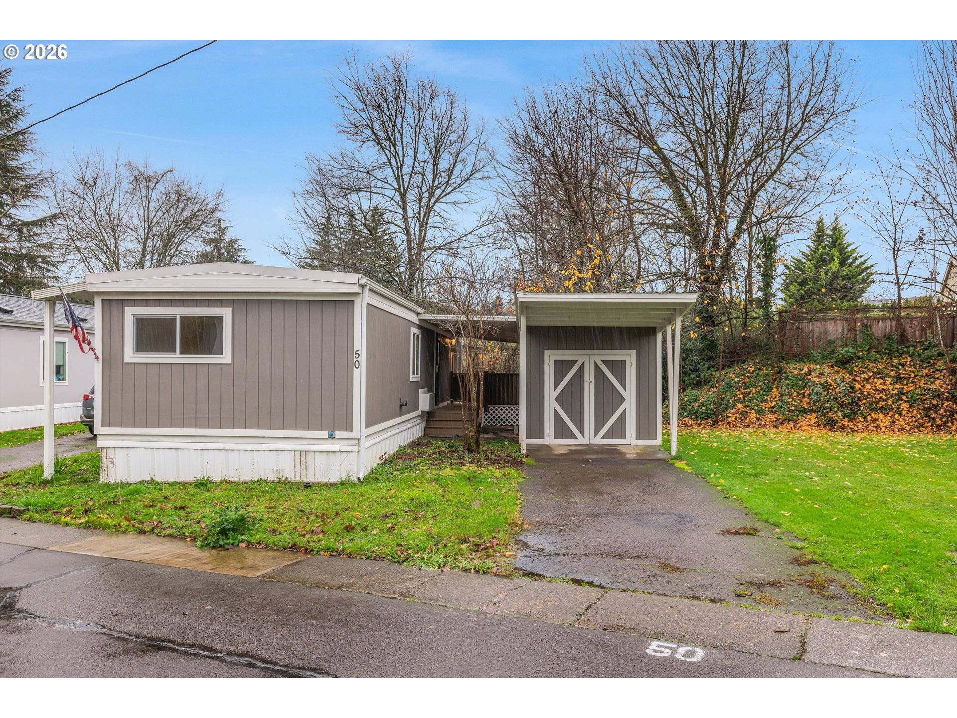 Dundee, OR 97115,906 SW ALDER ST