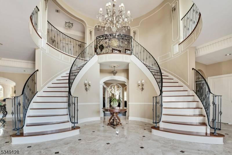 North Caldwell Boro, NJ 07006,11 RICKLAND DRIVE