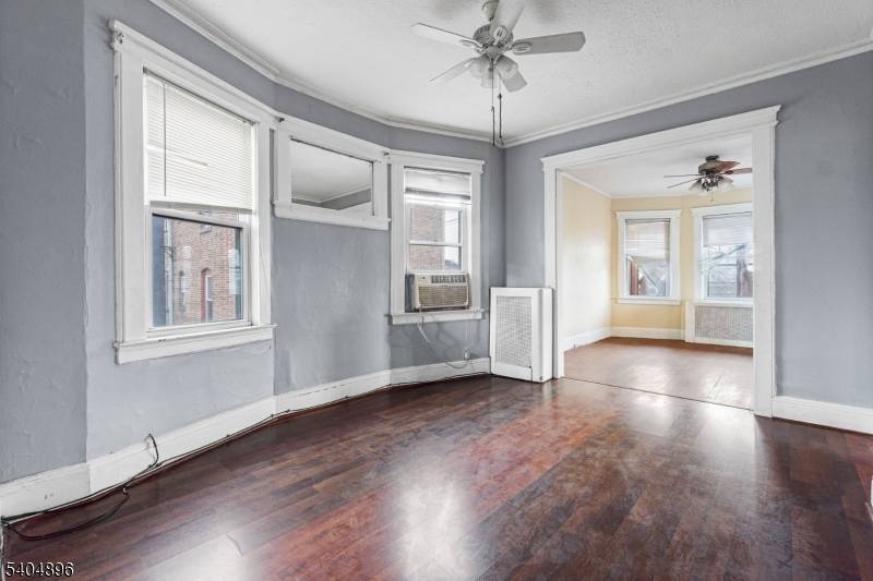 Elizabeth City, NJ 07208,109 Orchard St