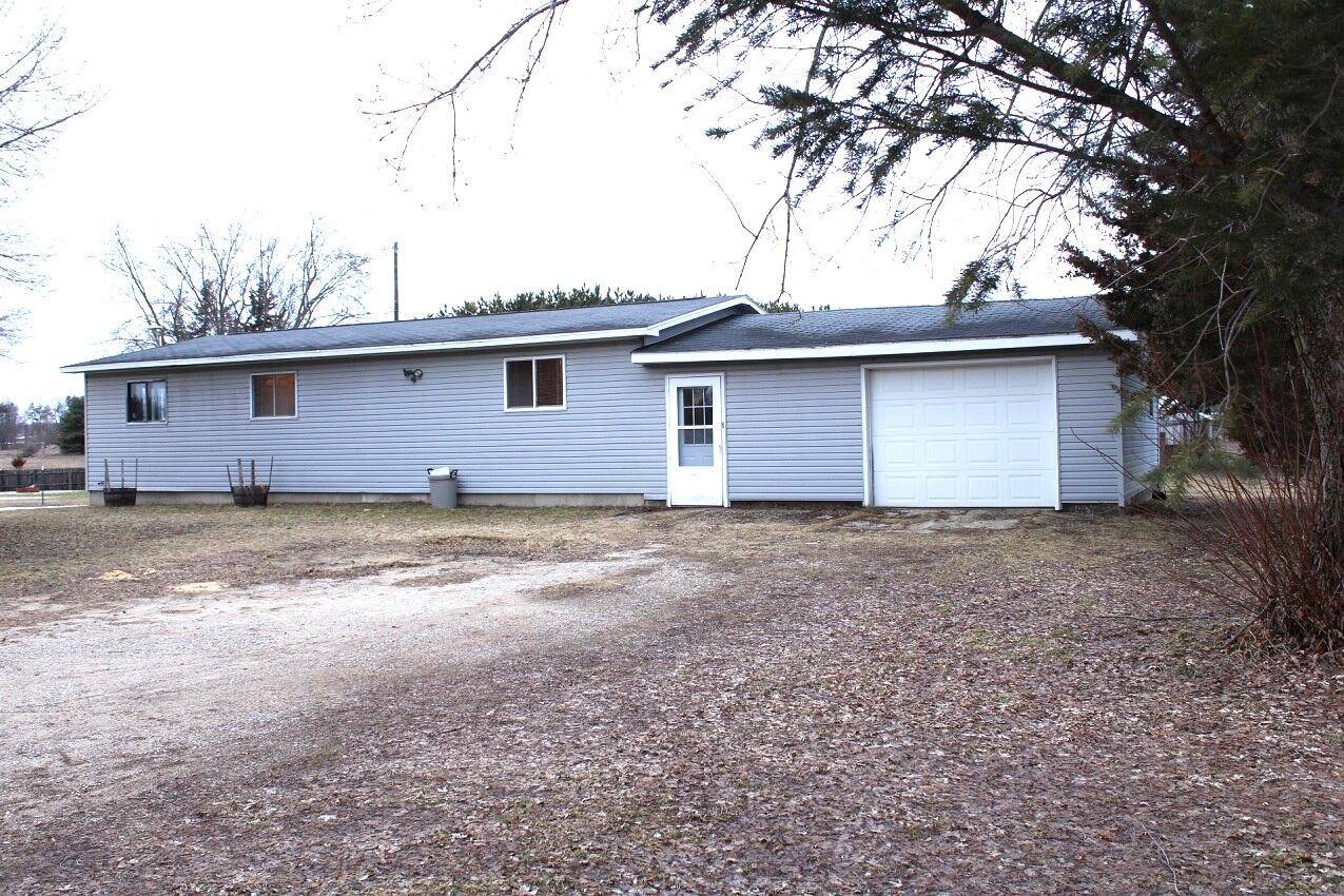 Hesperia, MI 49421,8422 E M 20
