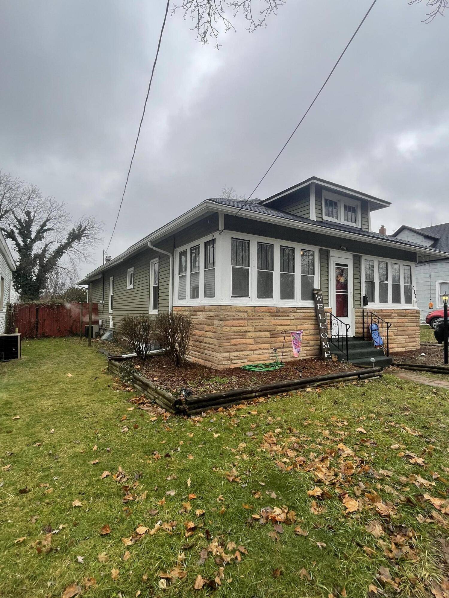 Niles, MI 49120,647 N 7th ST