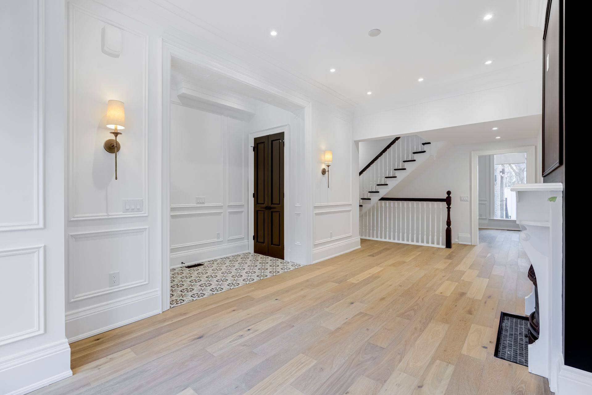 Toronto C08, ON M4X 1A1,5 Aberdeen AVE