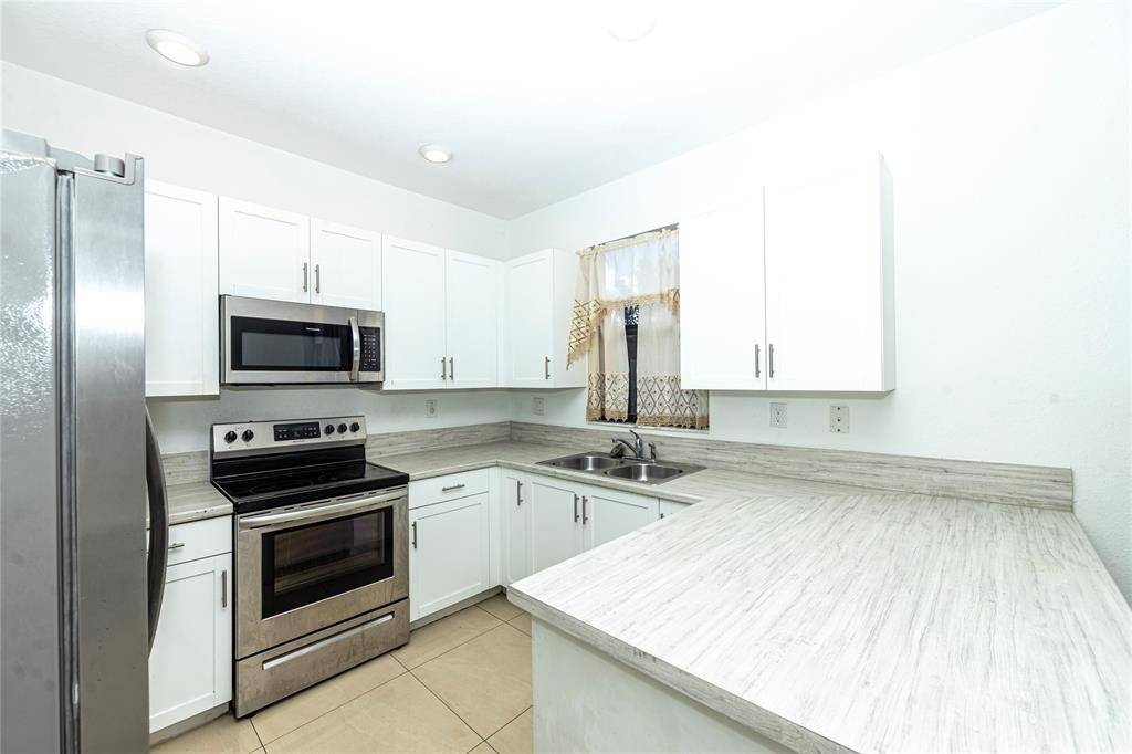 Miami, FL 33179,20920 NE 8th Ave