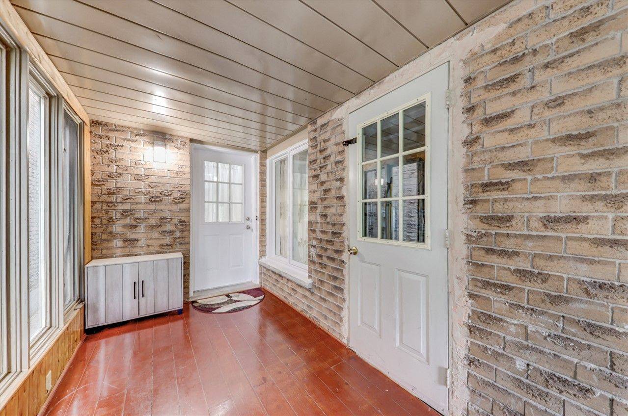 Markham, ON L3S 3N6,111 Laird DR