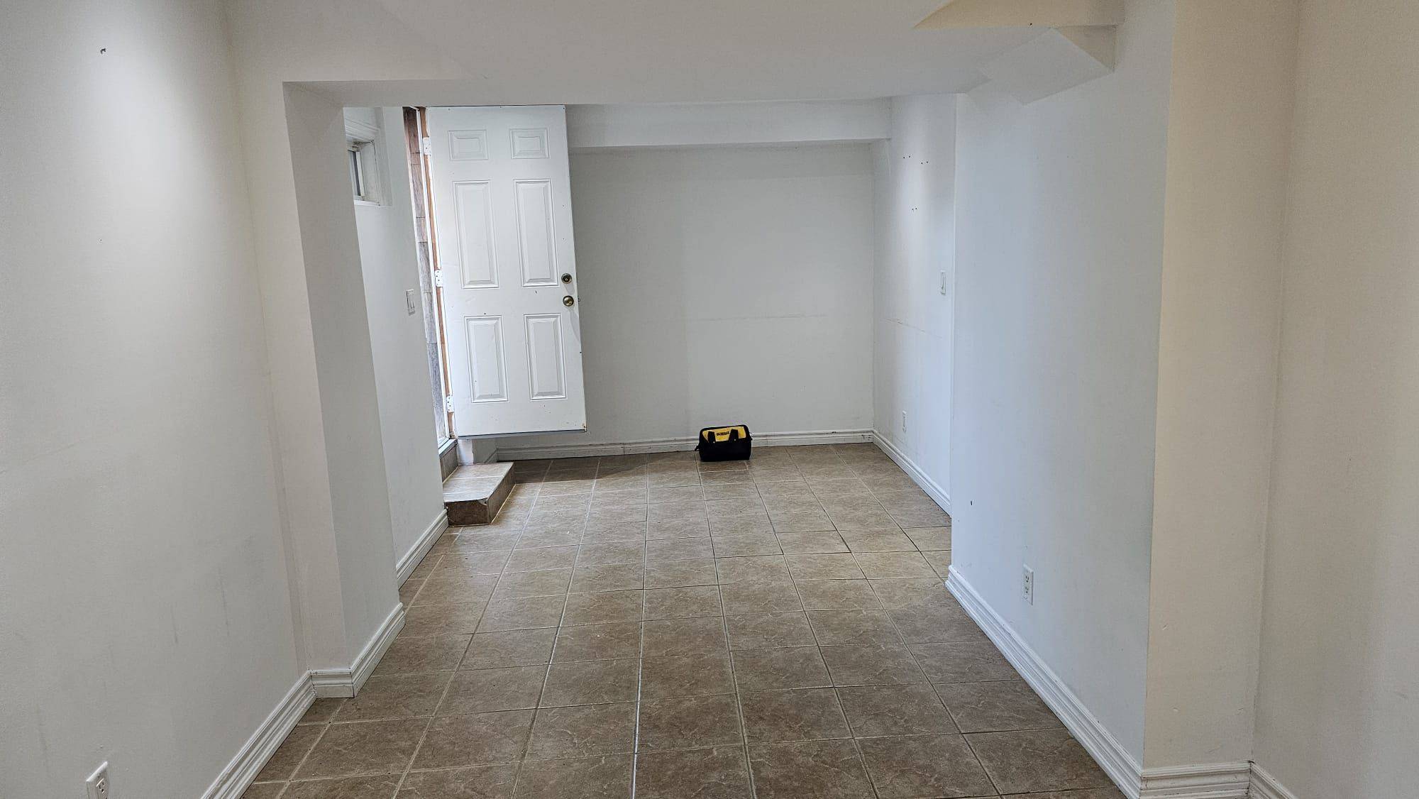 Brampton, ON L7A 2H9,4 Lonestar CRES #Basement