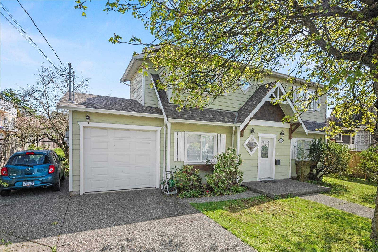 Victoria, BC V8T 4N4,2901 Harriet Rd