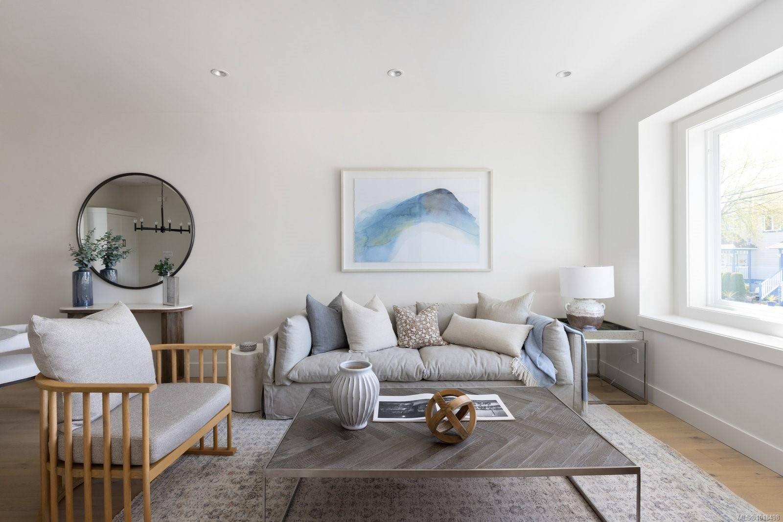 Sidney, BC V8L 2X8,10145 Fifth St #9