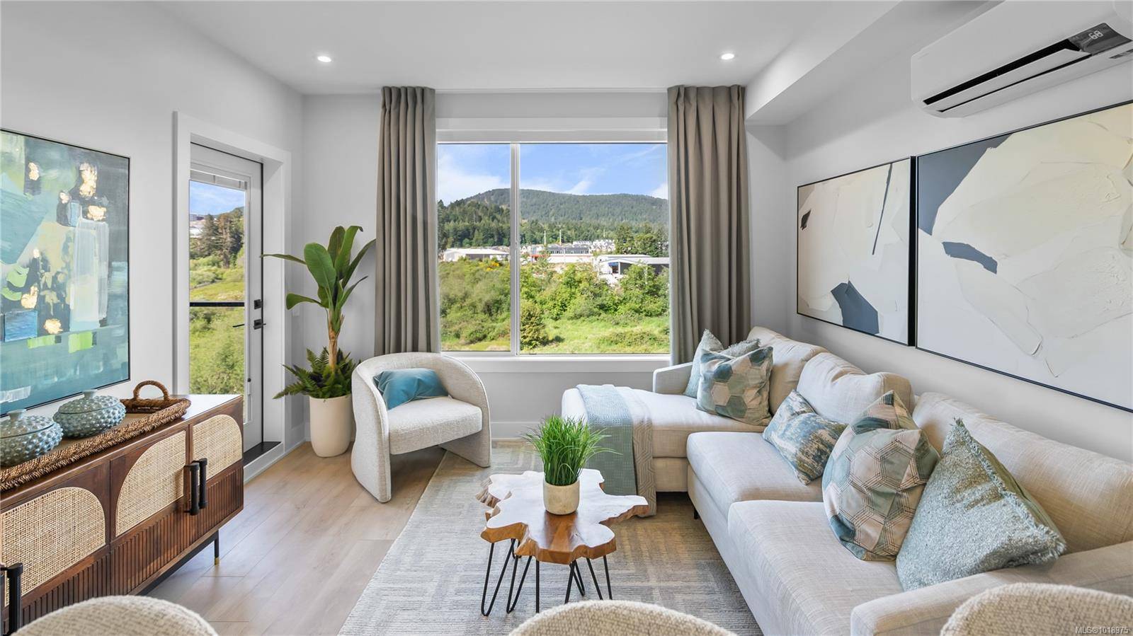 Langford, BC V9B 7B7,1371 Goldstream Ave #614