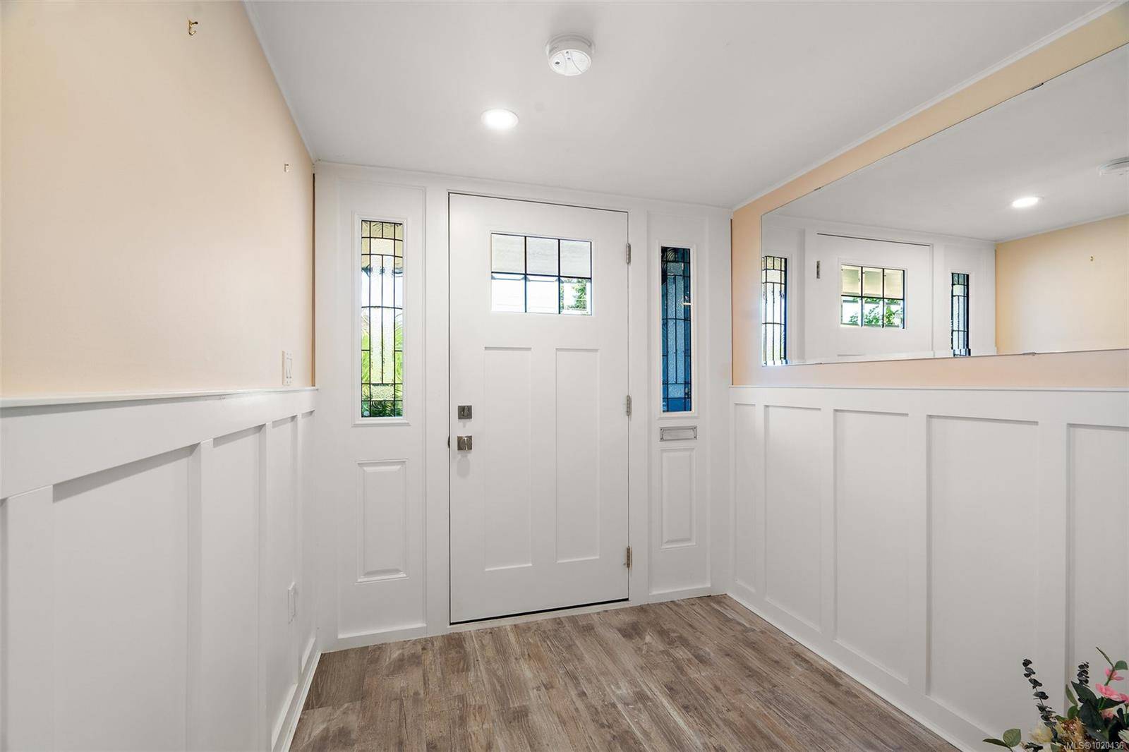 Saanich, BC V8N 2E2,1563 Kenmore Rd