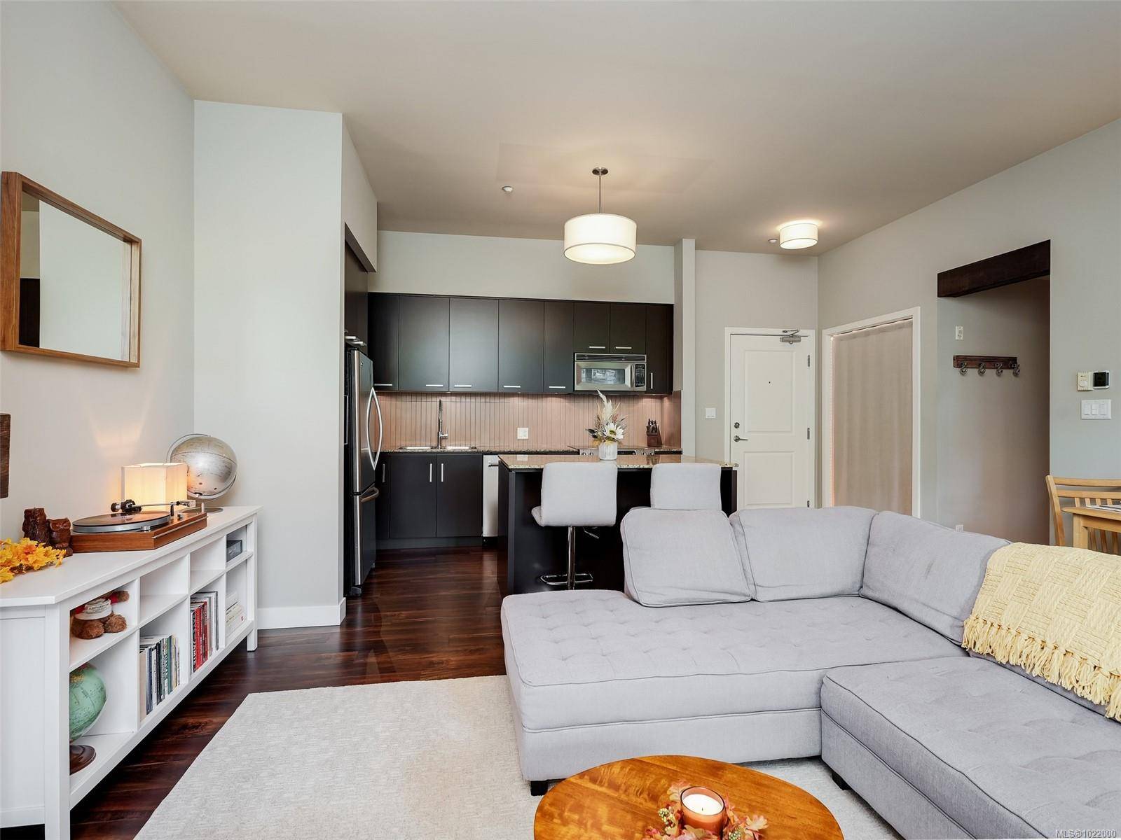 Langford, BC V9B 0C9,1375 Bear Mountain Pkwy #120