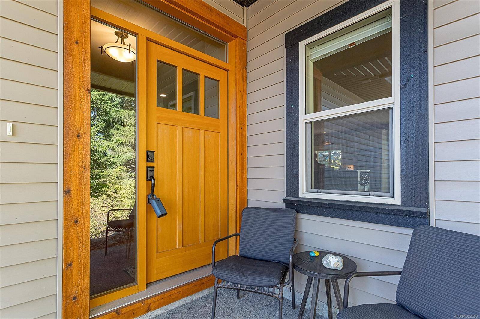 Nanaimo, BC V9R 6V4,101 Royal Oak Pl