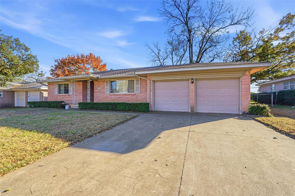 Arlington, TX 76013,1512 White Way Drive