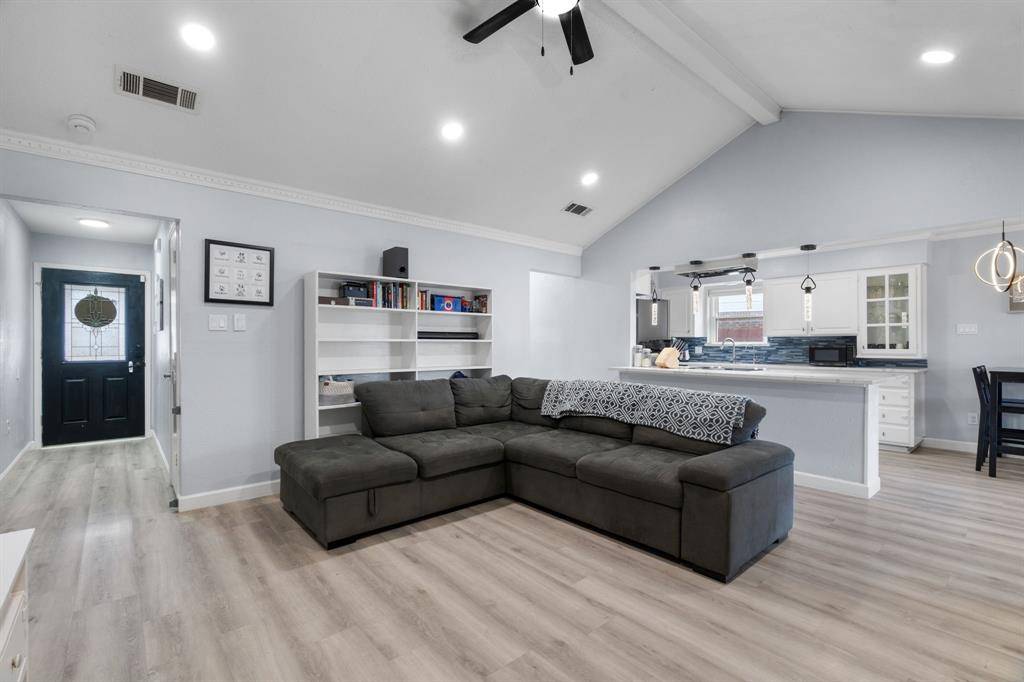 Watauga, TX 76148,7629 Cedarhill Road