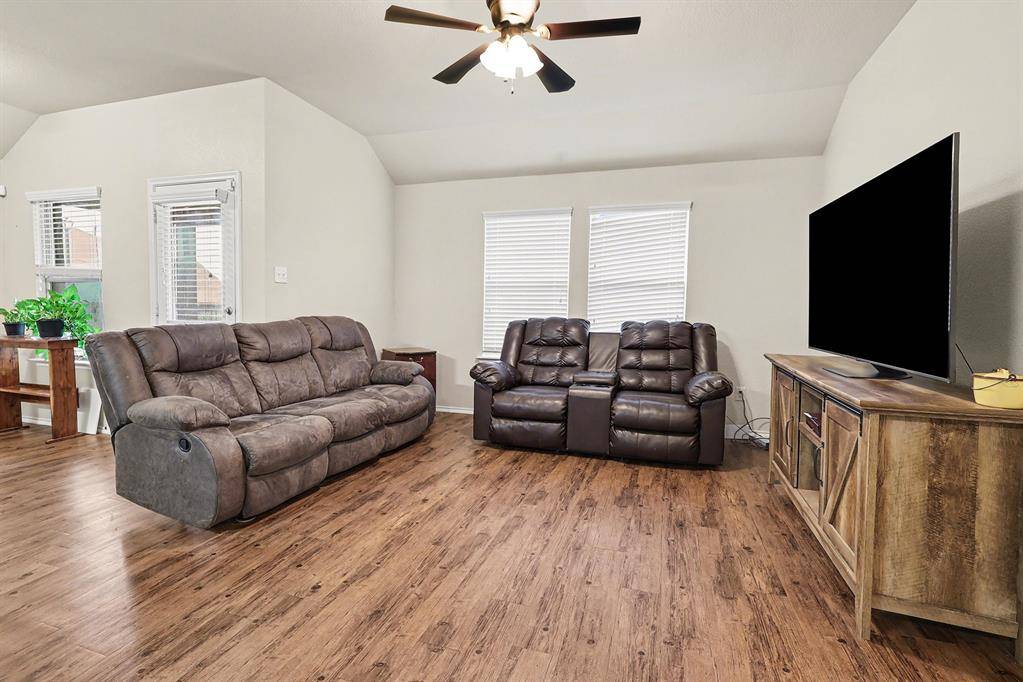 Waxahachie, TX 75165,101 Pony Court