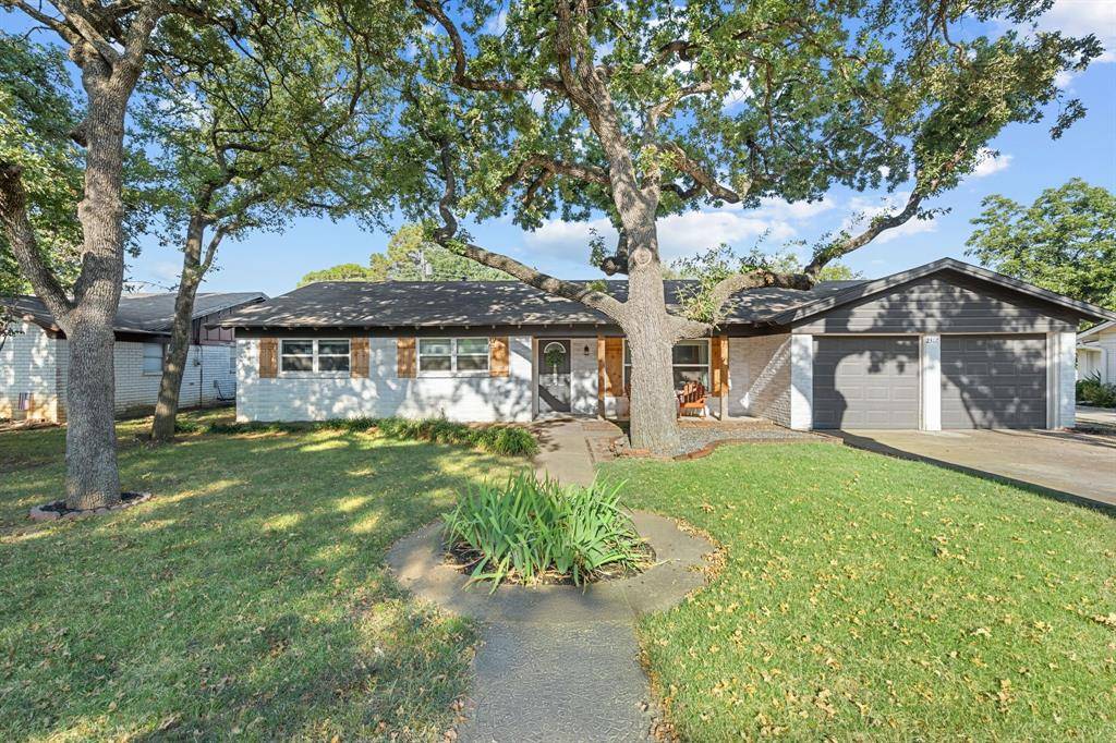 Bedford, TX 76021,2317 Shady Grove Drive