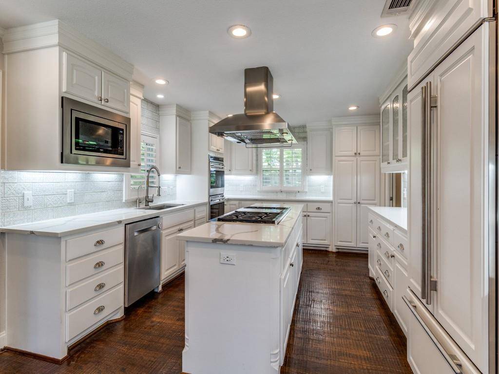 Dallas, TX 75244,4432 Willow Lane