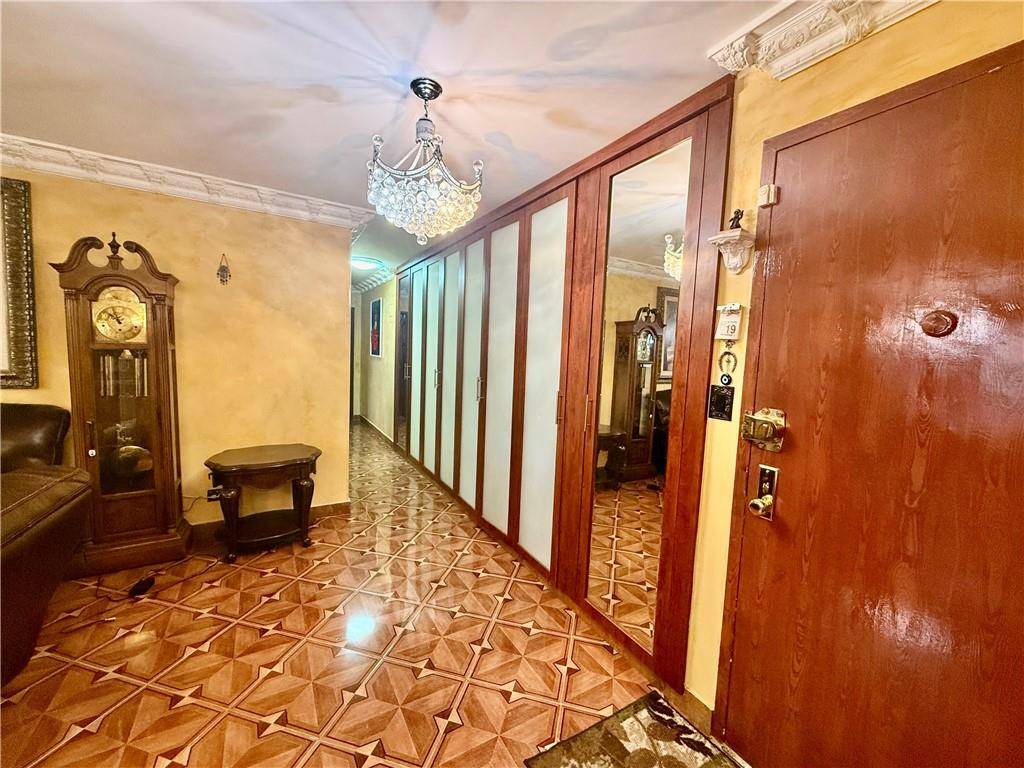 Brooklyn, NY 11224,601 Surf AVE #11B