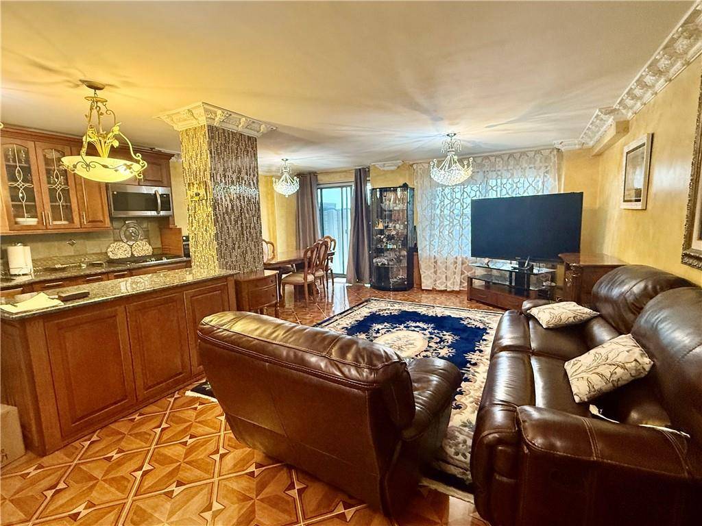 Brooklyn, NY 11224,601 Surf AVE #11B