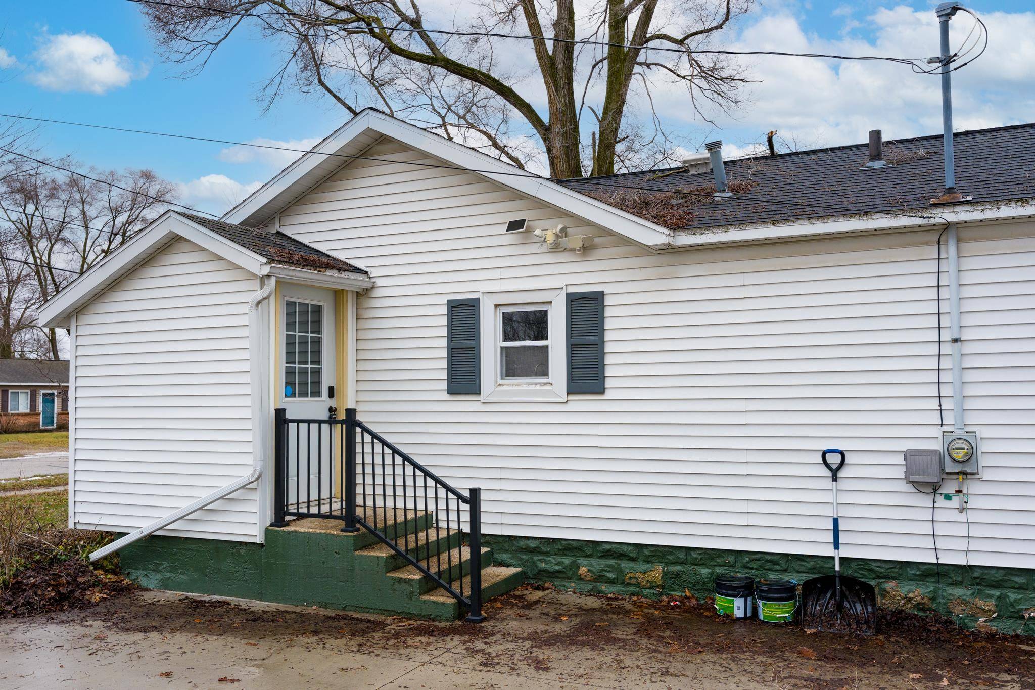 Mount Pleasant, MI 48858,1706 W Michigan