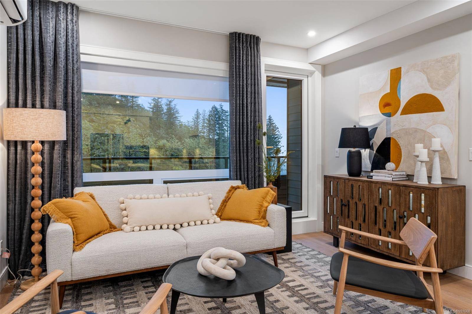 Langford, BC V9B 7E2,1810 Selenite Pl #205