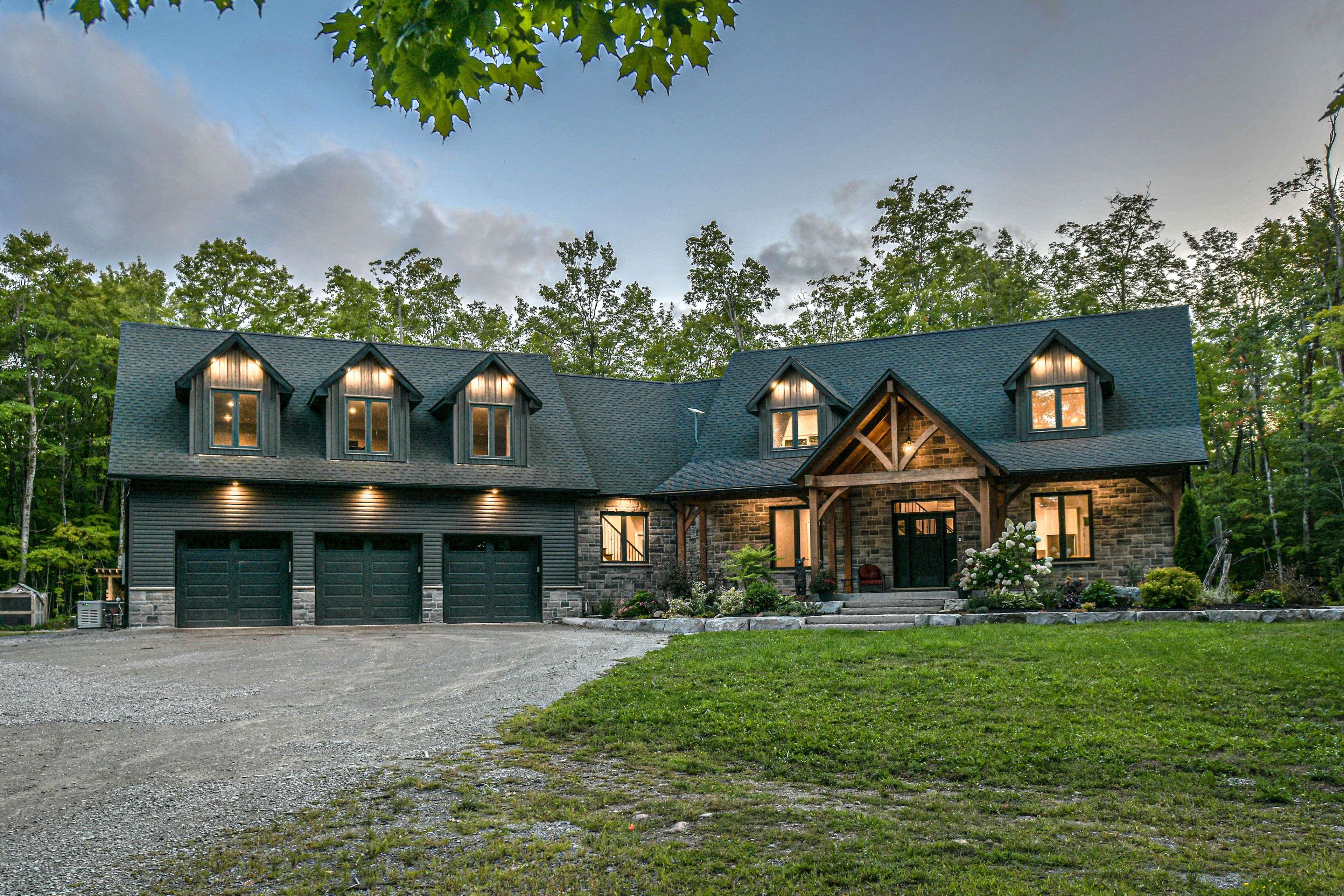 Severn, ON L3V 0Y2,3082 Fairgrounds RD