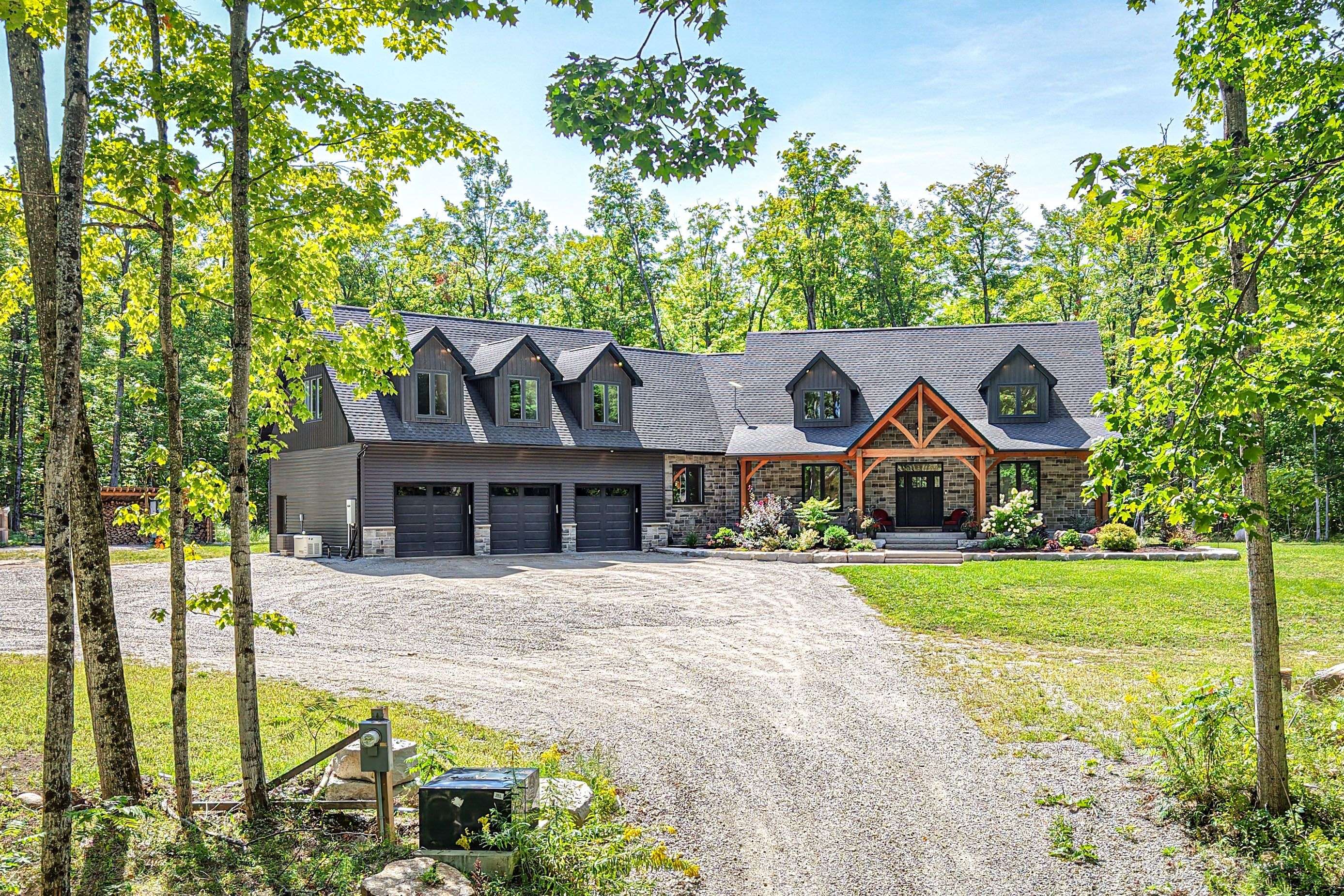 Severn, ON L3V 0Y2,3082 Fairgrounds RD