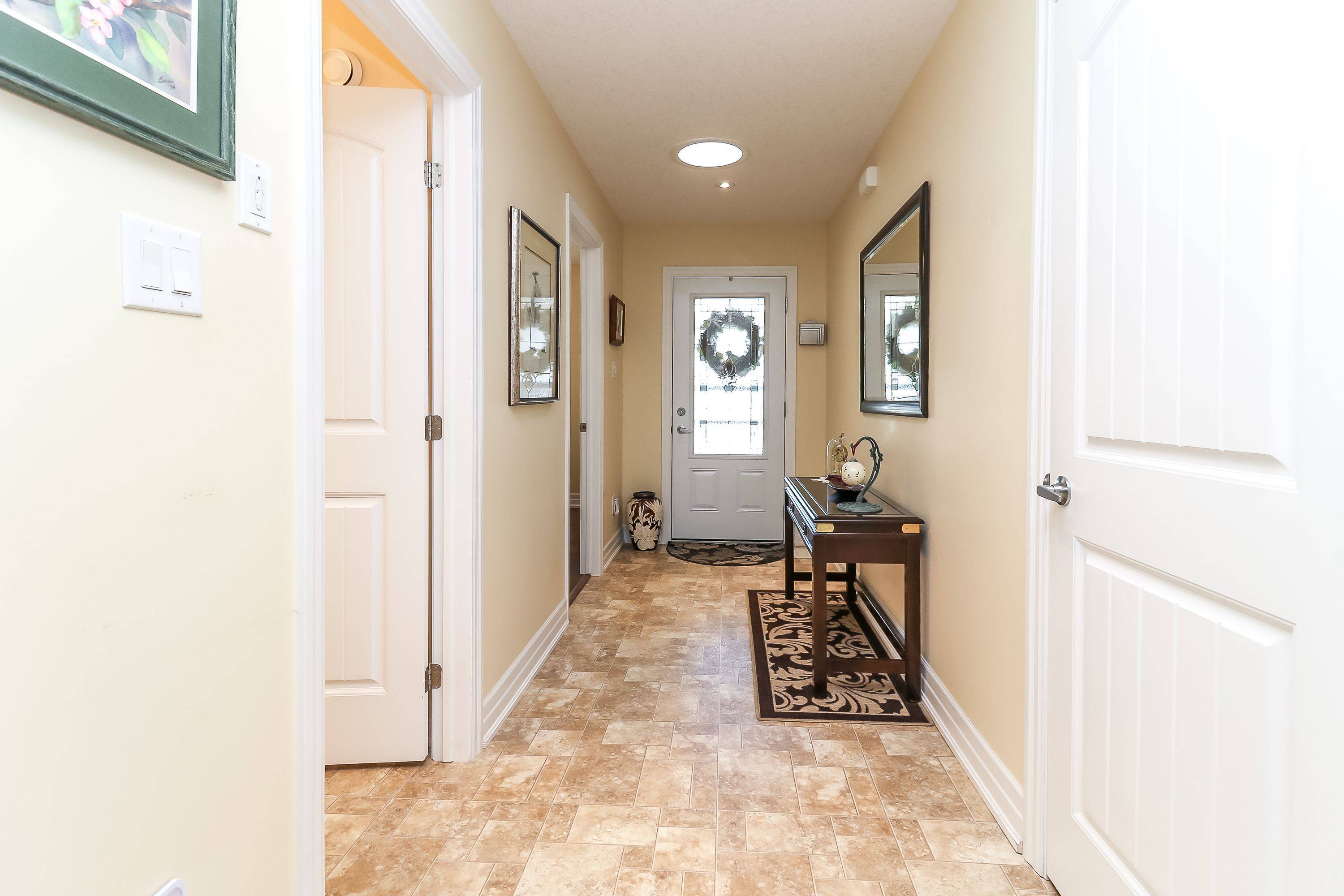 Wasaga Beach, ON L9Z 3A8,31 New York AVE