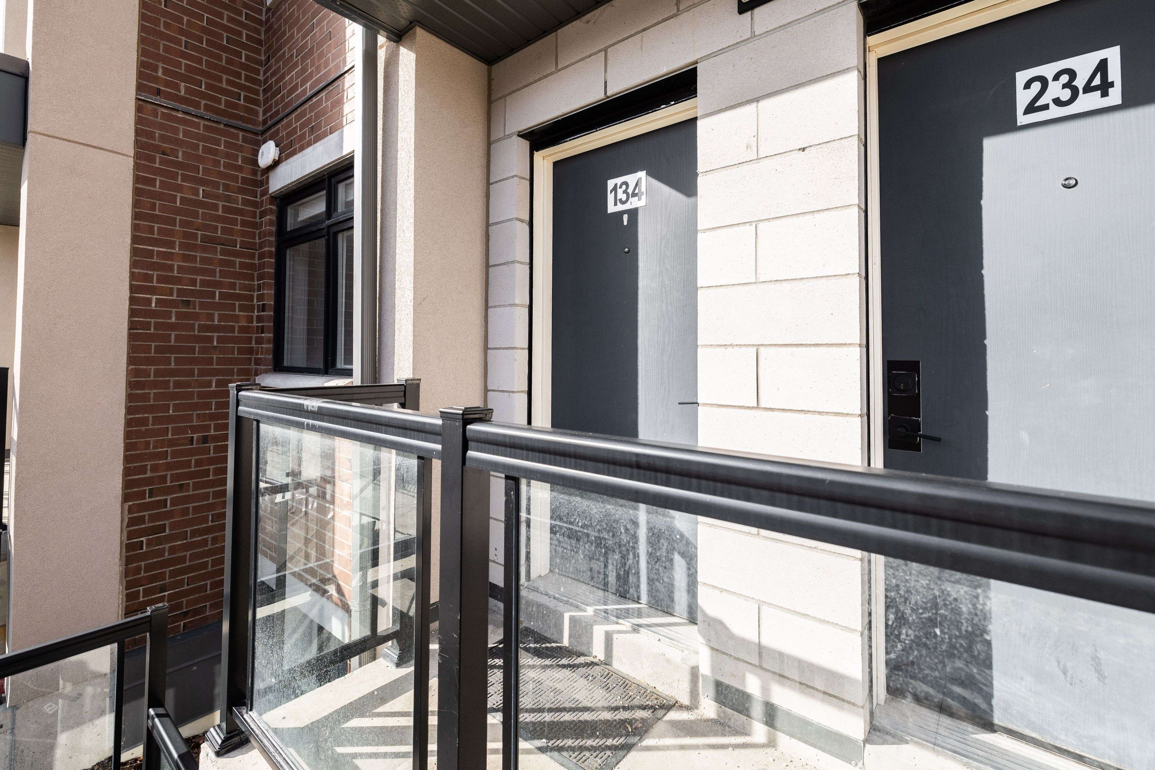 Mississauga, ON L5G 0C6,1060 Douglas Mccurdy Common #134