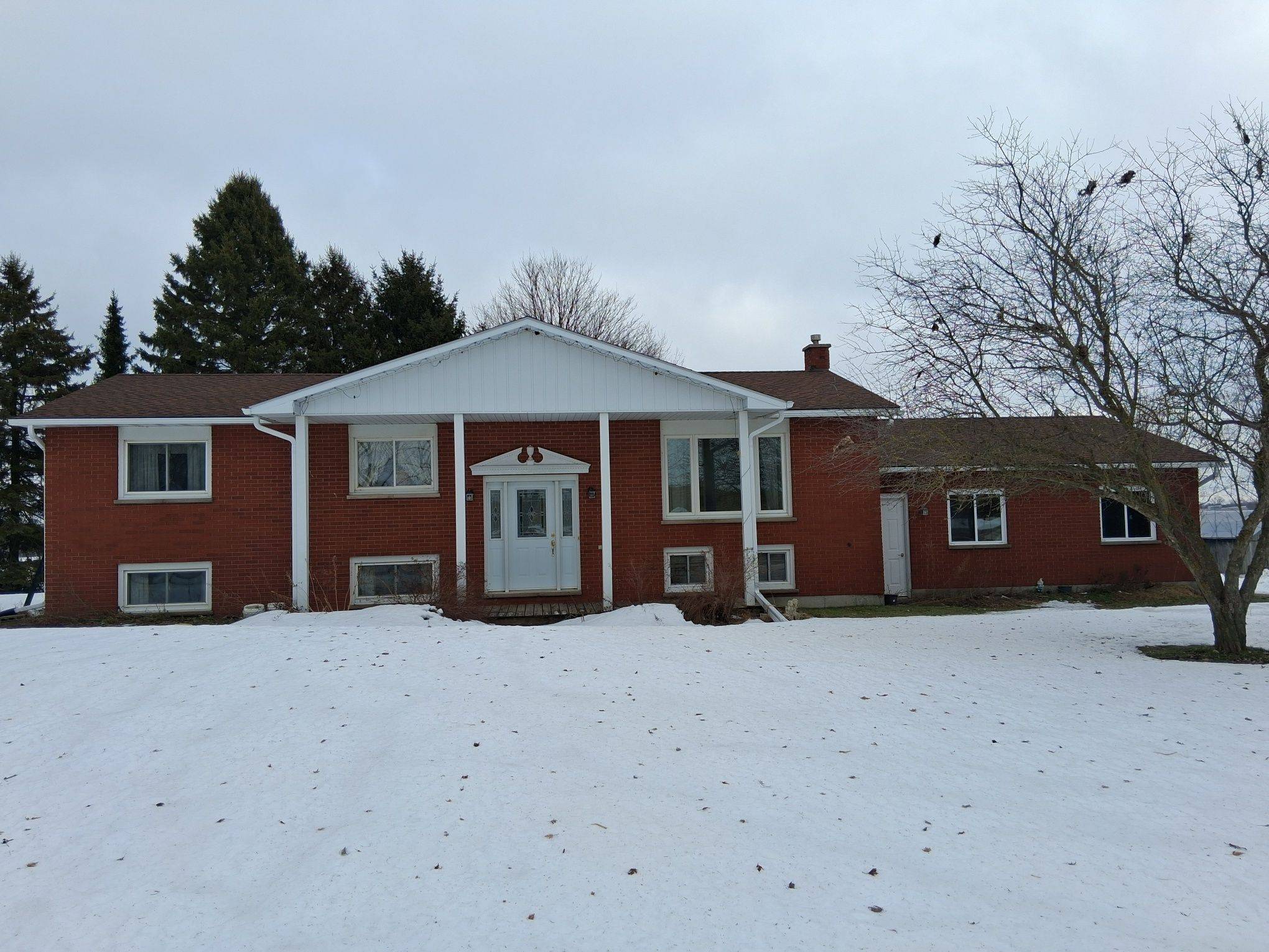 Howick, ON N0G 1M0,90886 McIntosh Line